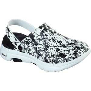 BNIB size 9 Women's Skechers Foamies GOwalk 5 Fur Real Clog Black